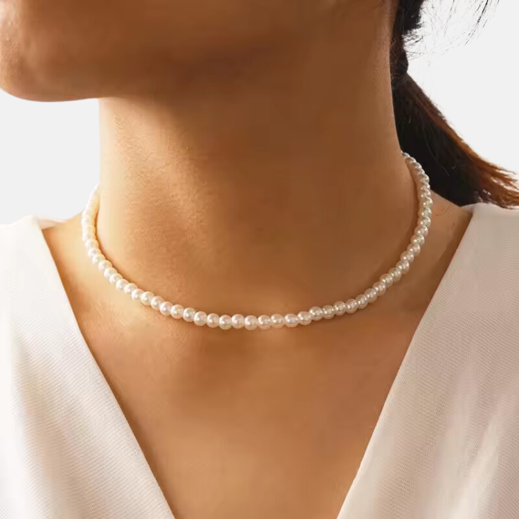 Classic Lustrous Pearl Necklace