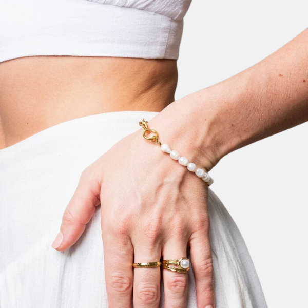 Shimmering Pearl Mood Bracelet – Gold Plated